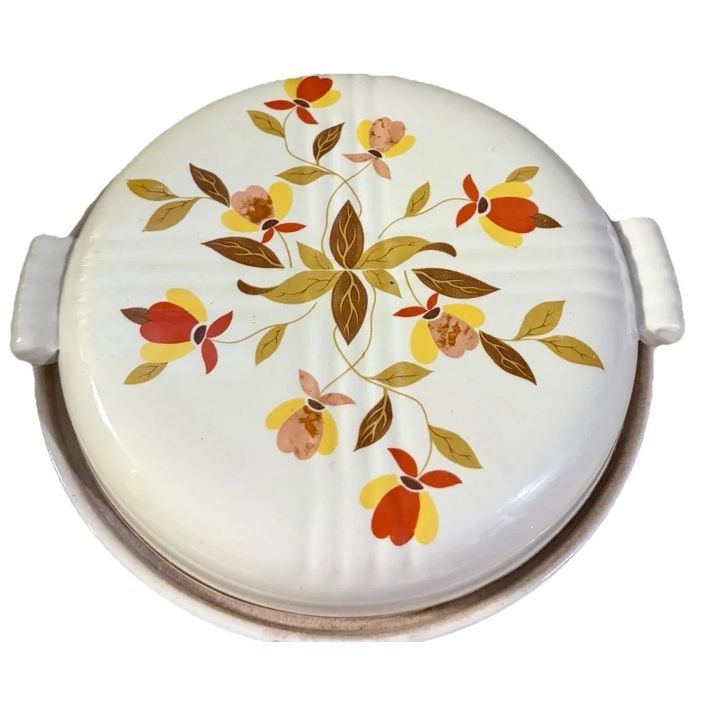 Vintage Hall's Autumn‎ Leaf Jewel Tea Covered Casserole Dish by Mary Dunbar